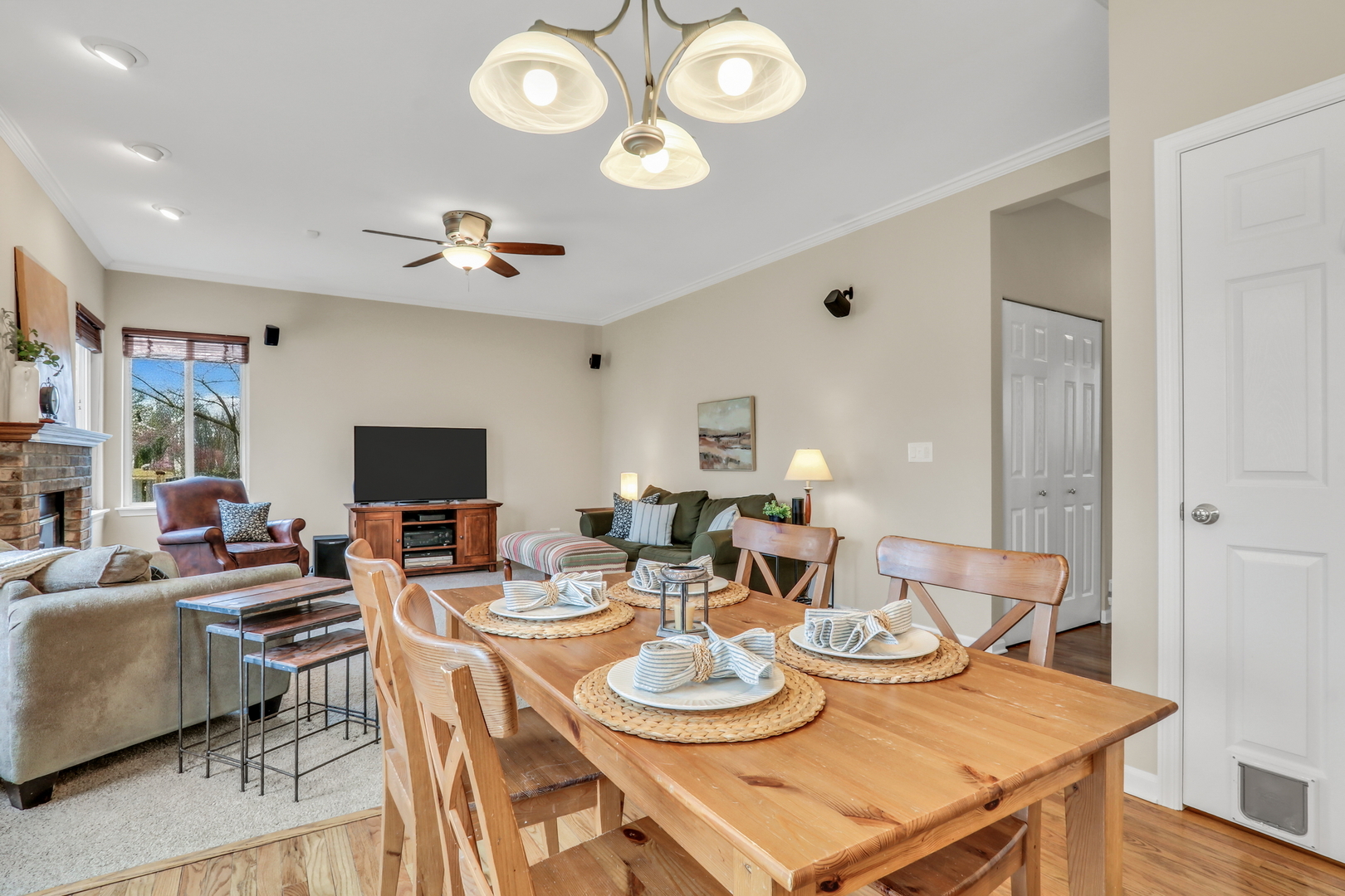 7817 Cascade Way, Gurnee, IL 60031