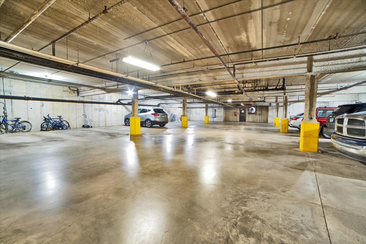 950 E Wilmette Road #325, Palatine, IL 60074