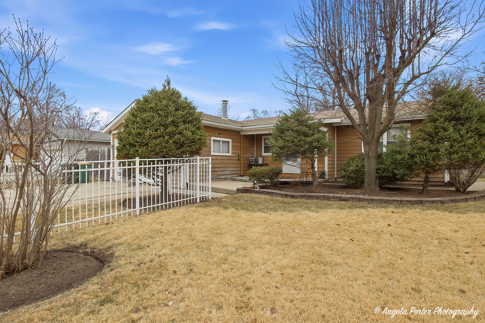 1201 Meadowbrook Drive, Round Lake Beach, IL 60073