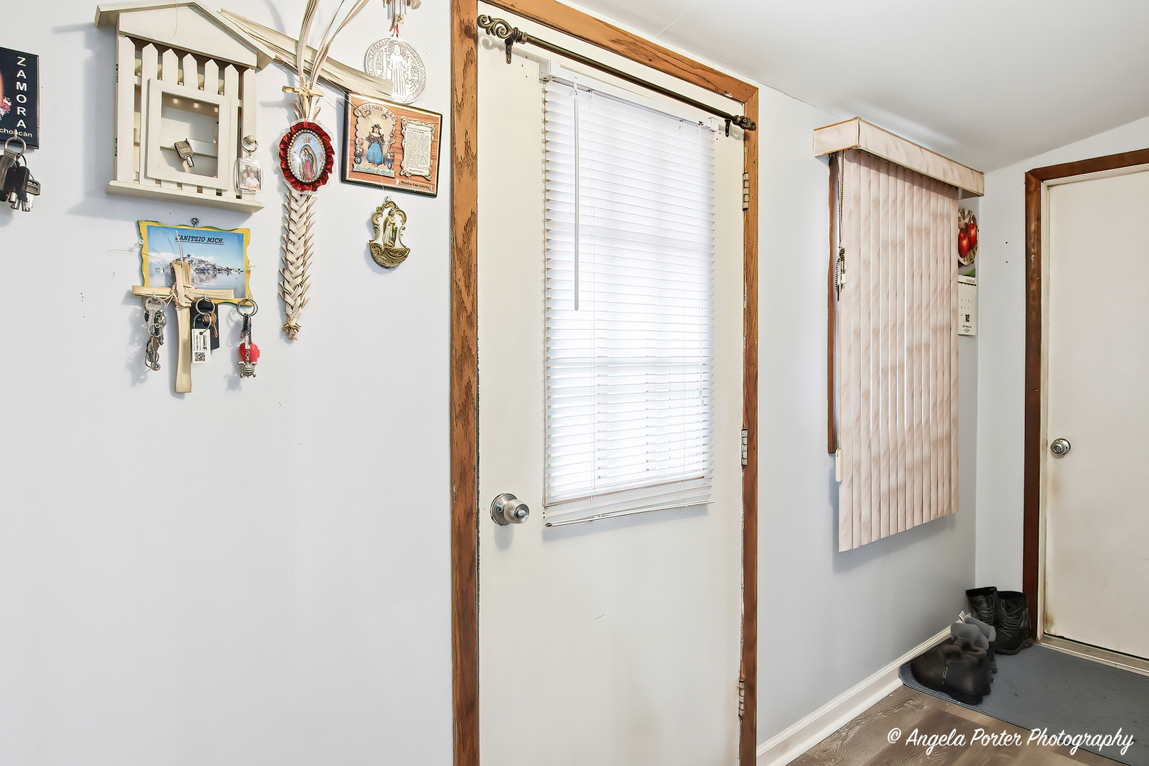 1201 Meadowbrook Drive, Round Lake Beach, IL 60073