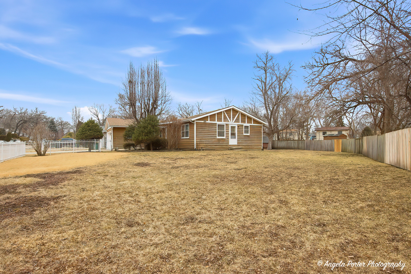 1201 Meadowbrook Drive, Round Lake Beach, IL 60073