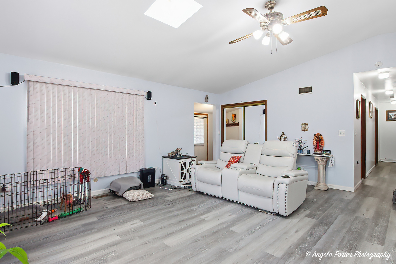 1201 Meadowbrook Drive, Round Lake Beach, IL 60073