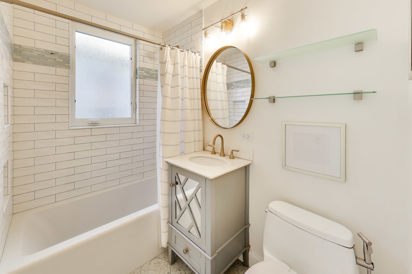 6224 N Rockwell Street, Chicago, IL 60659