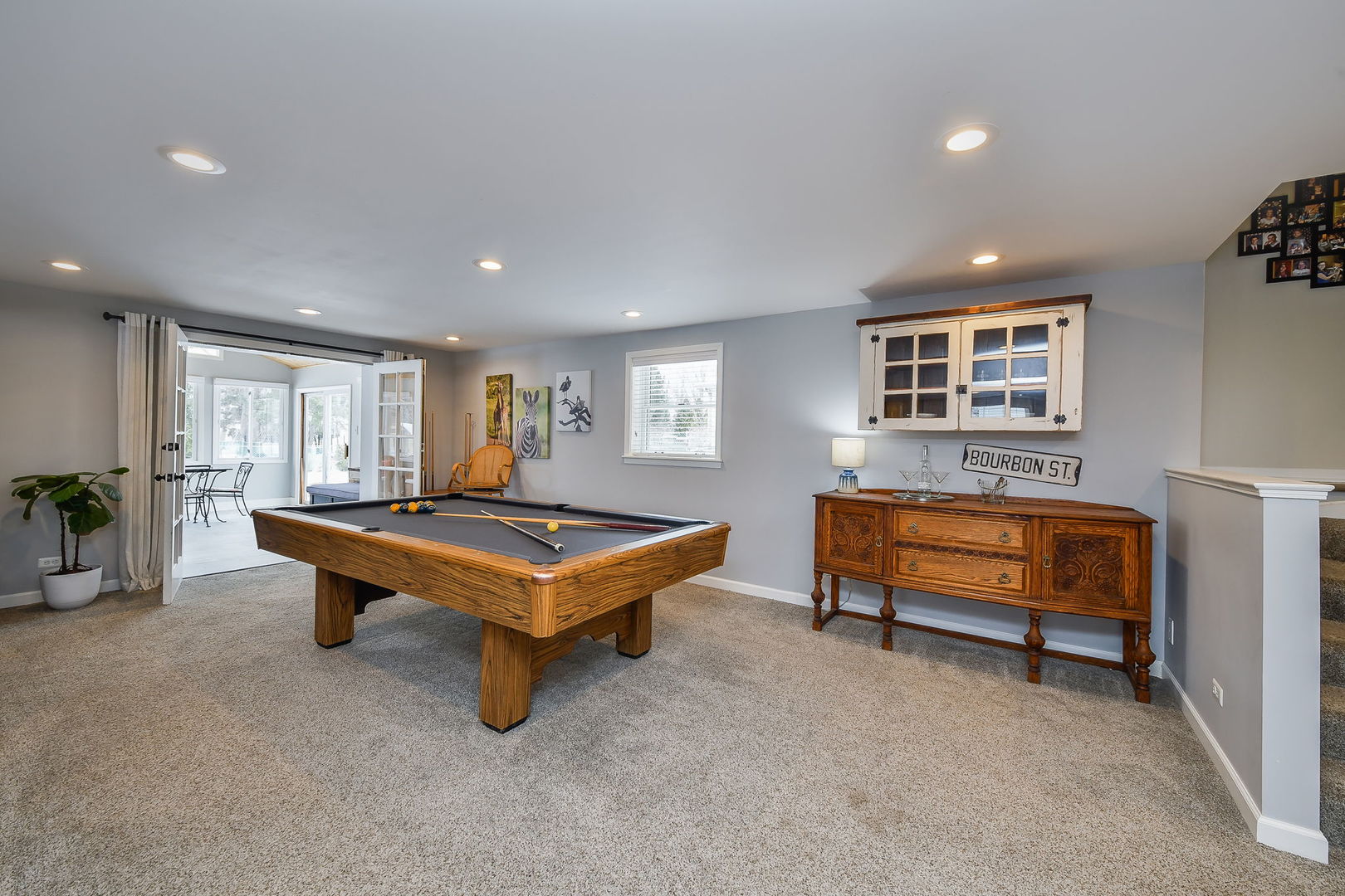 1926 Cheshire Lane, Wheaton, IL 60189