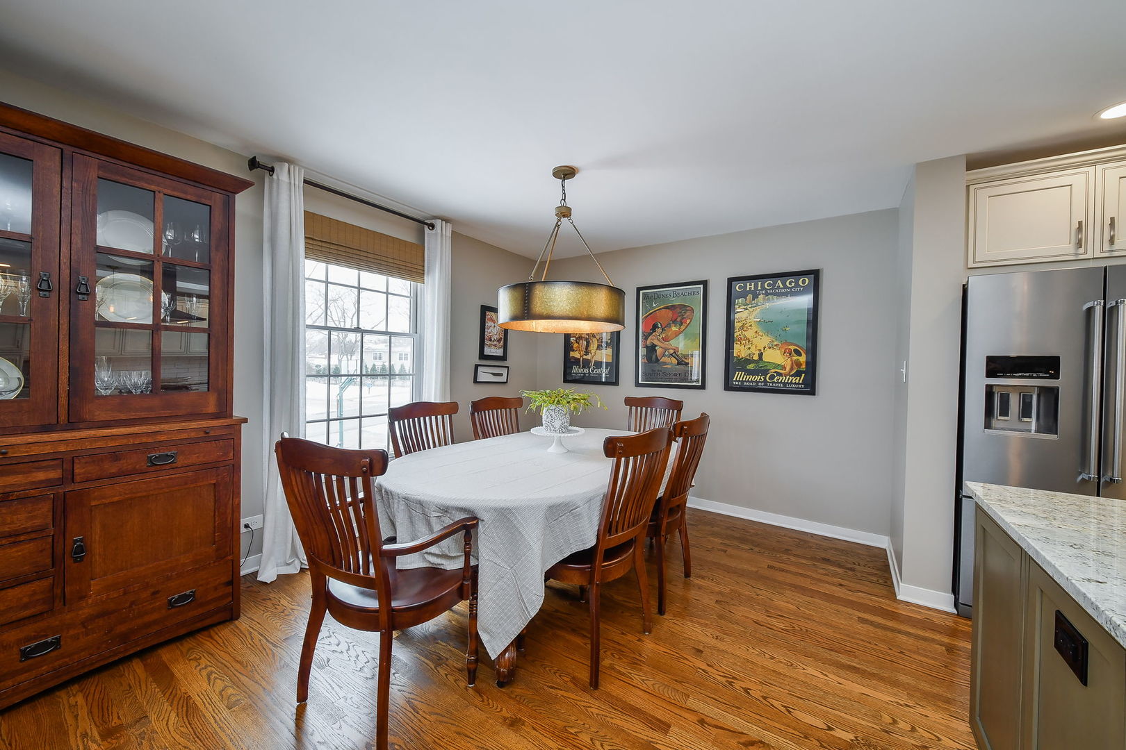 1926 Cheshire Lane, Wheaton, IL 60189