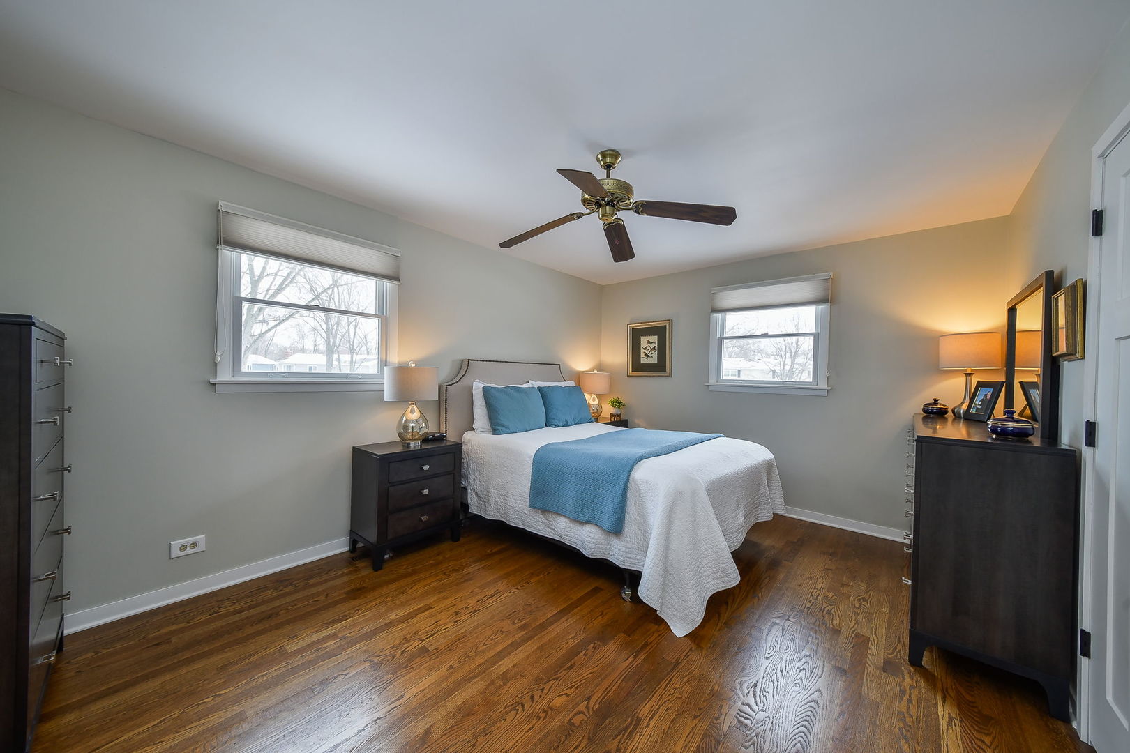 1926 Cheshire Lane, Wheaton, IL 60189