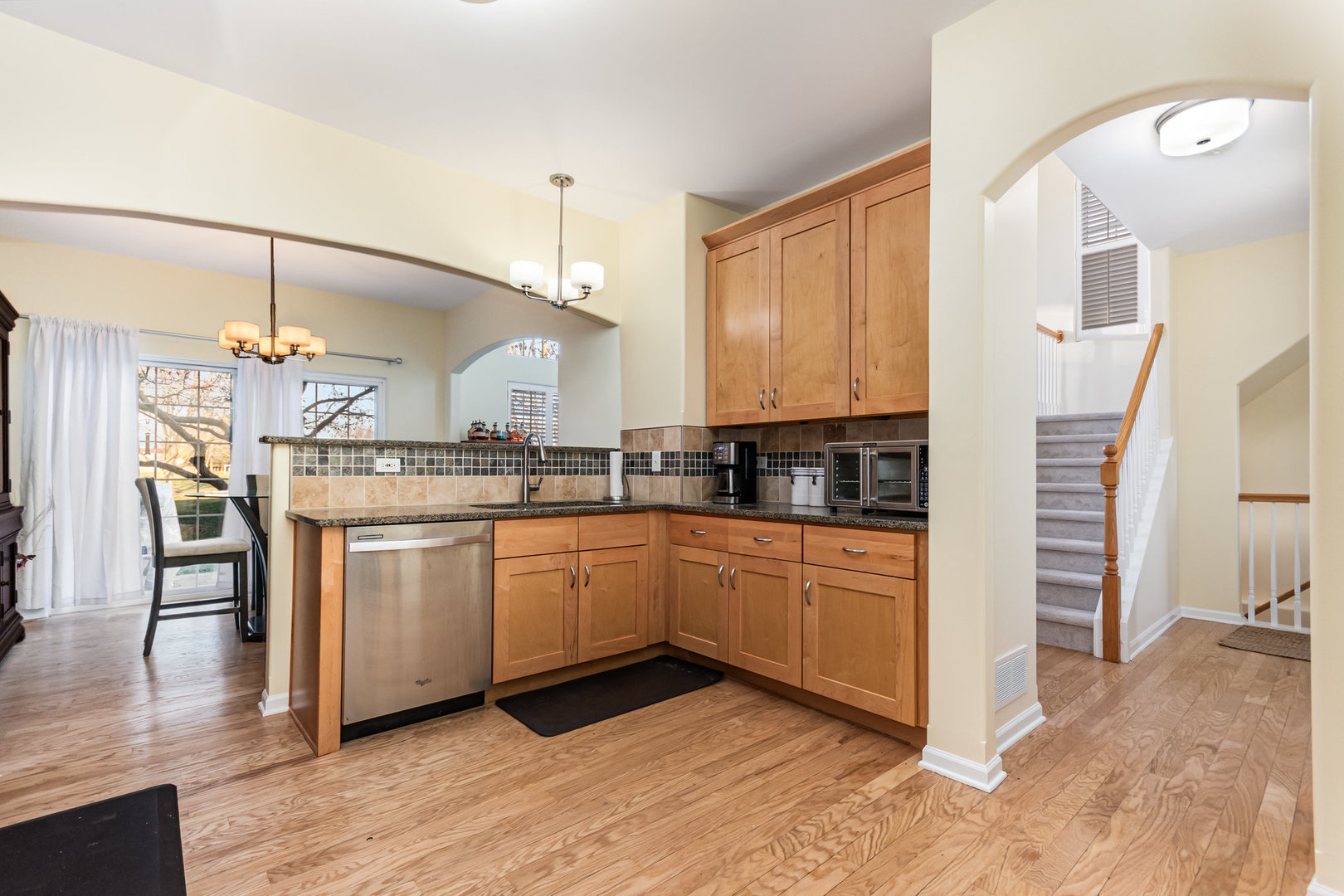 8 Lily Court, Bolingbrook, IL 60440