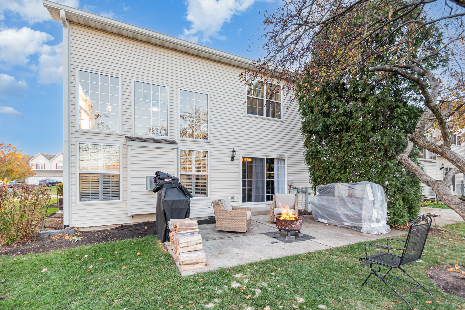 8 Lily Court, Bolingbrook, IL 60440