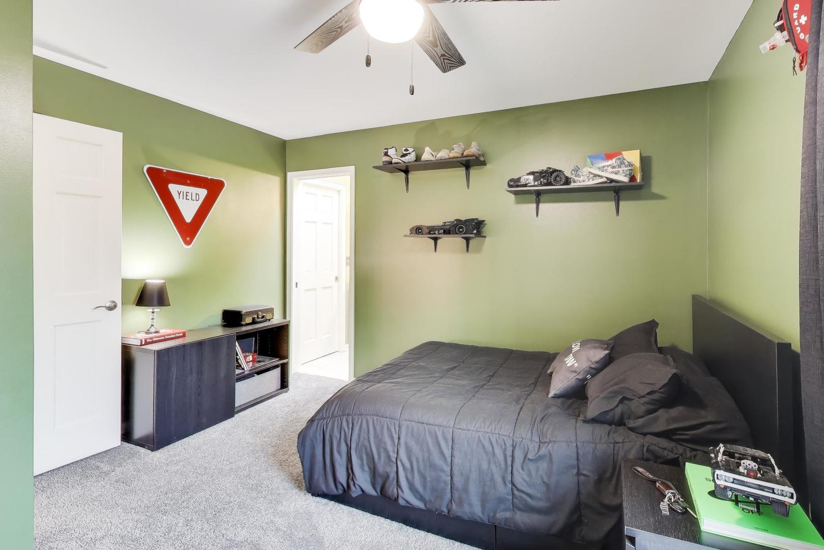 26W401 Torrey Pines Court, Winfield, IL 60190