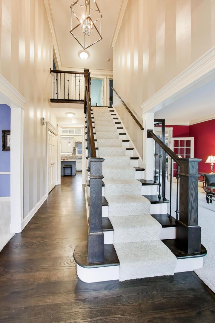 26W401 Torrey Pines Court, Winfield, IL 60190