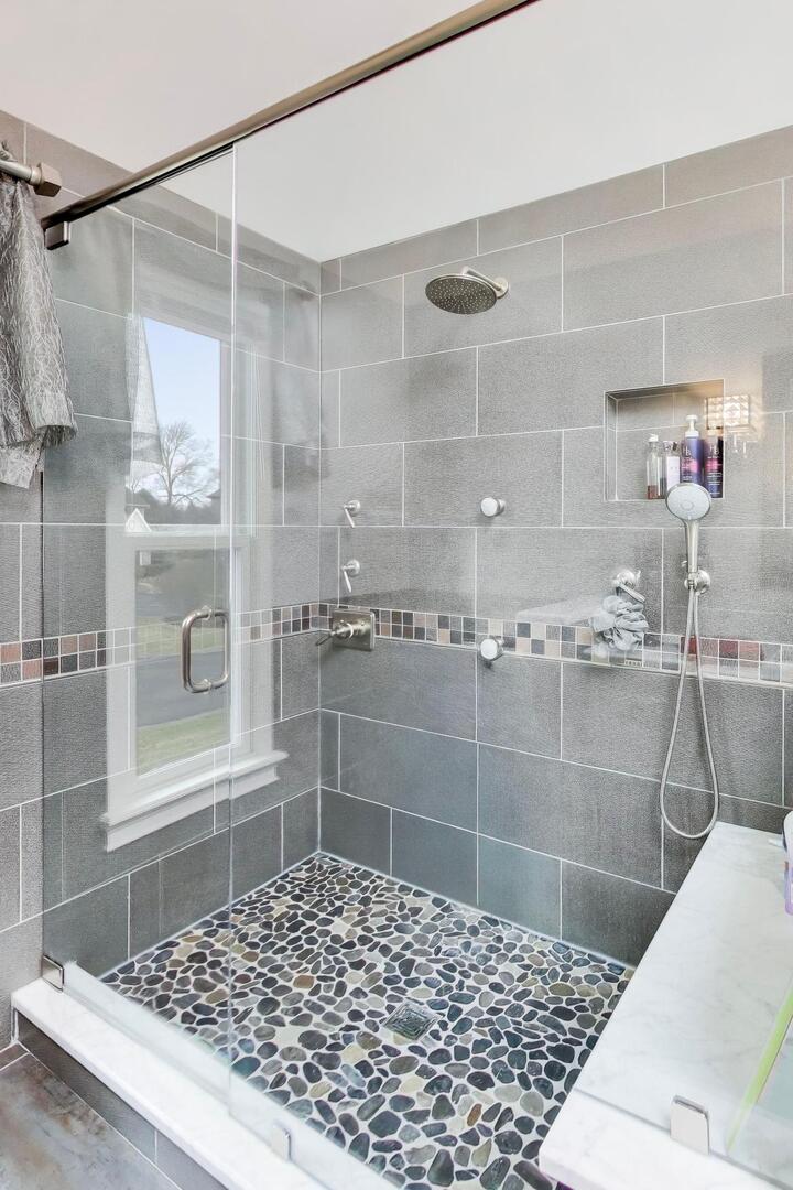 26W401 Torrey Pines Court, Winfield, IL 60190