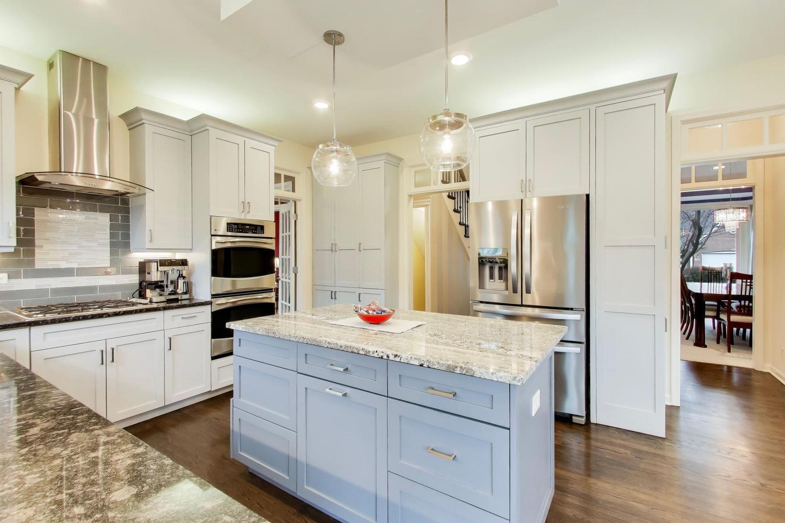 26W401 Torrey Pines Court, Winfield, IL 60190