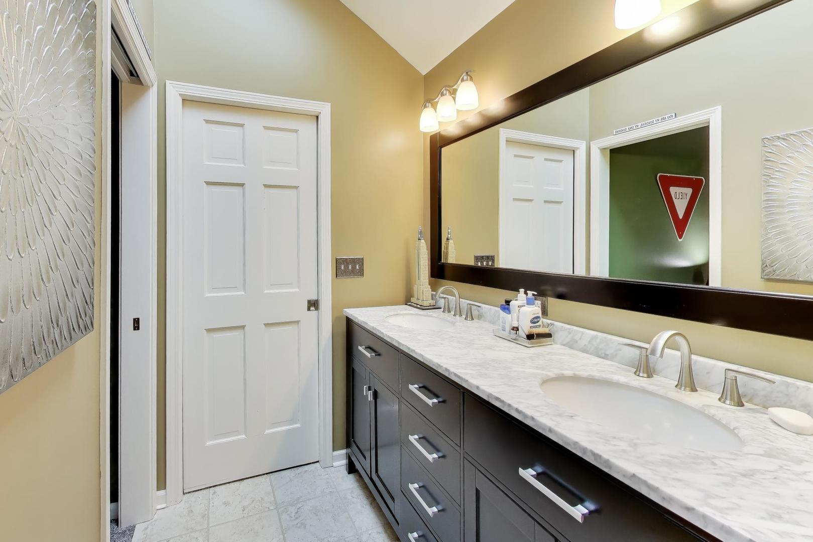 26W401 Torrey Pines Court, Winfield, IL 60190