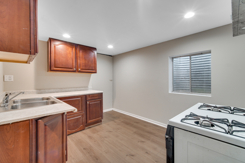 310 Fairwind Court, Montgomery, IL 60538