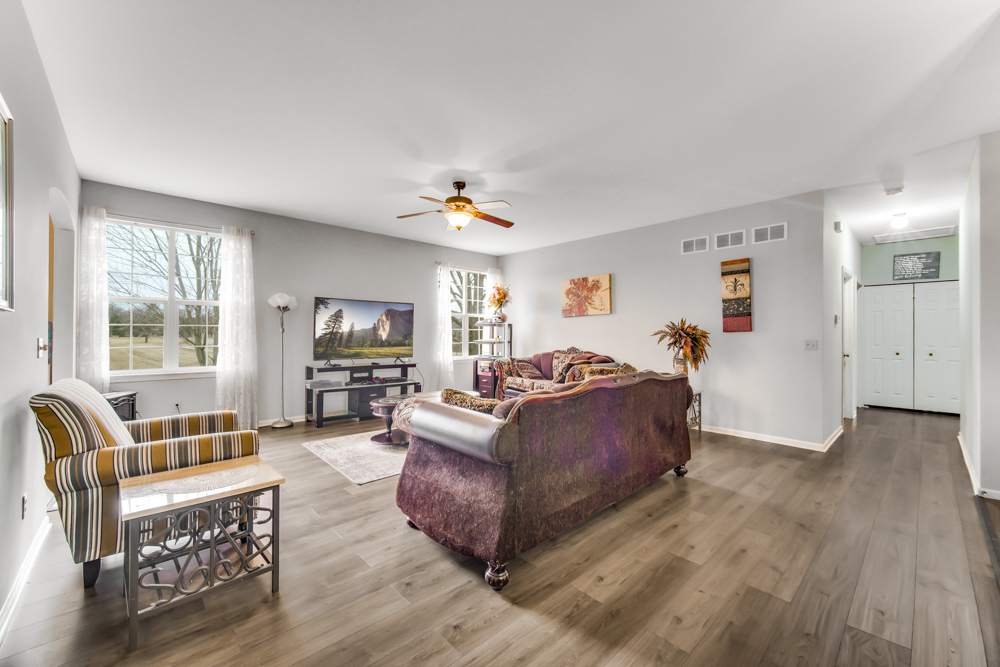 310 Fairwind Court, Montgomery, IL 60538