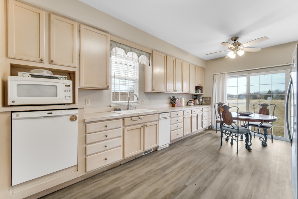 310 Fairwind Court, Montgomery, IL 60538