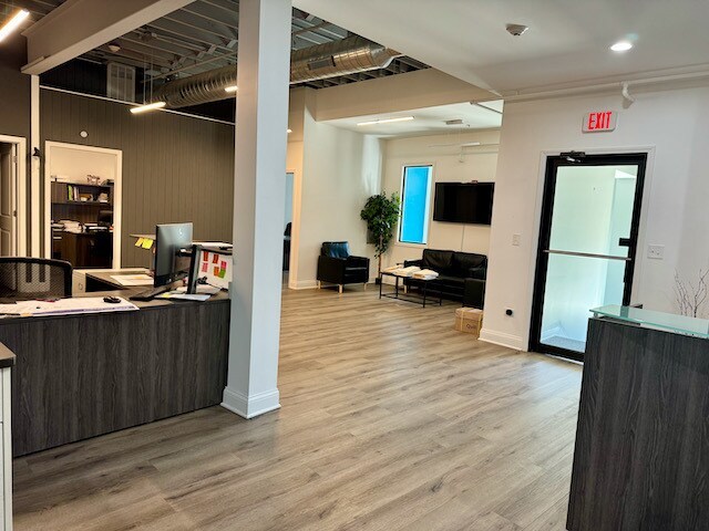 5117 Main Street #C, Downers Grove, IL 60515