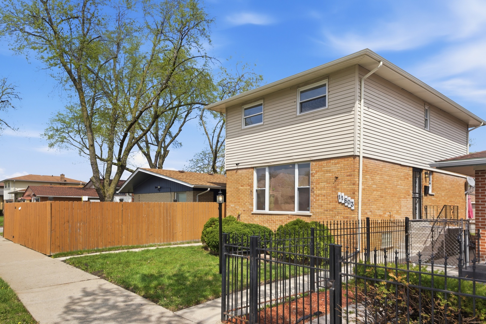 11603 S Loomis Street, Chicago, IL 60643