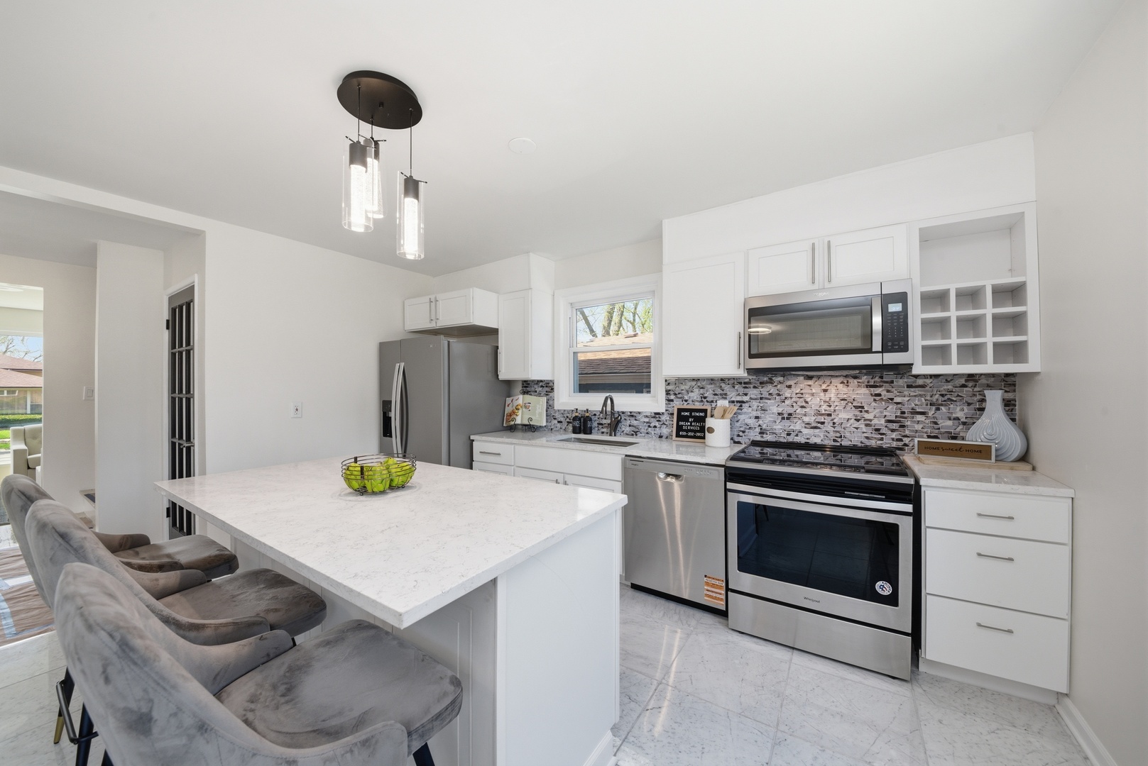 11603 S Loomis Street, Chicago, IL 60643