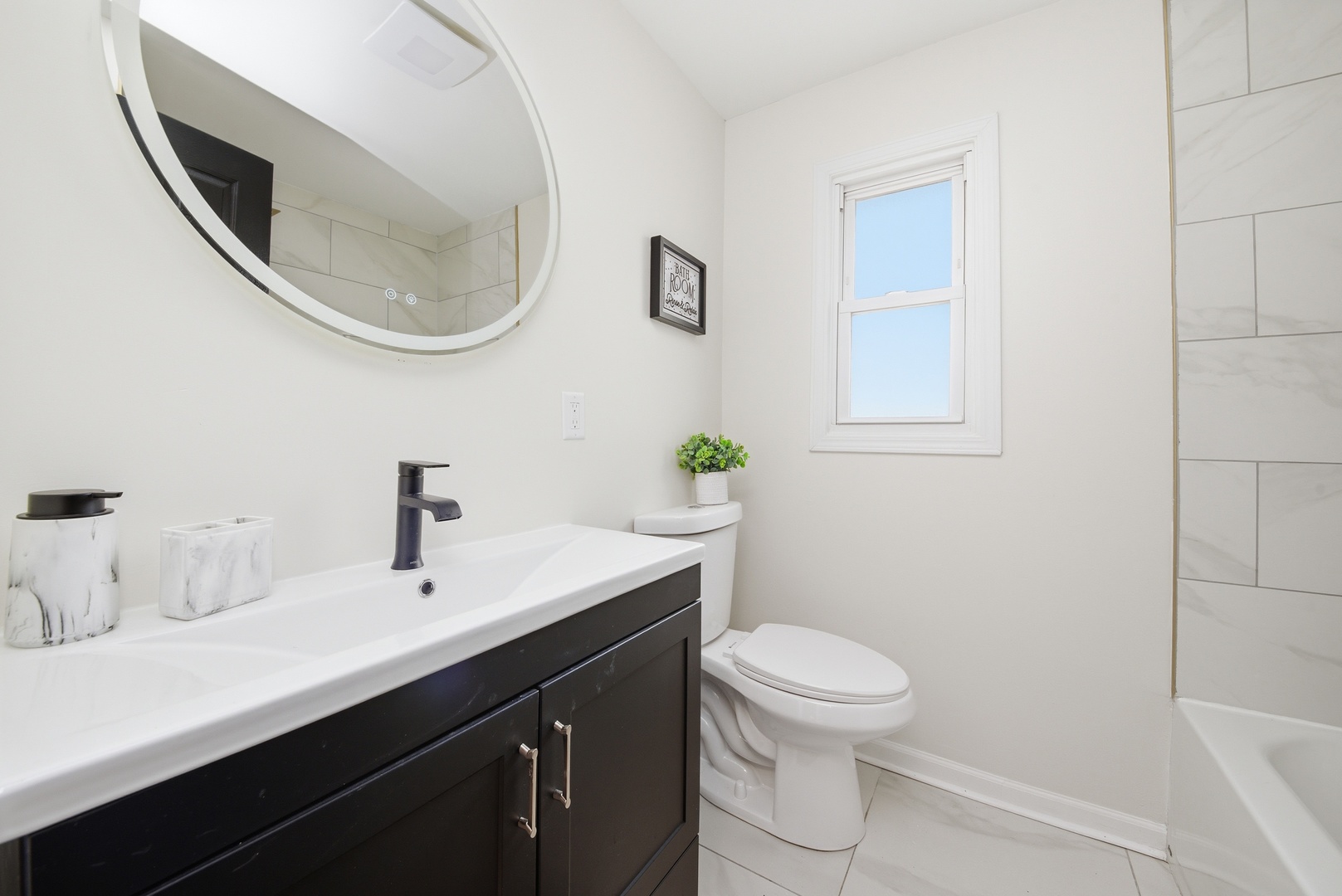 11603 S Loomis Street, Chicago, IL 60643