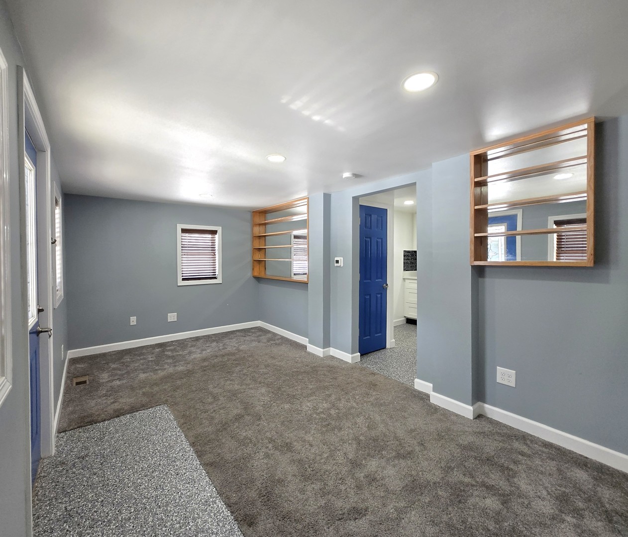 6N221 Virginia Road, Roselle, IL 60172