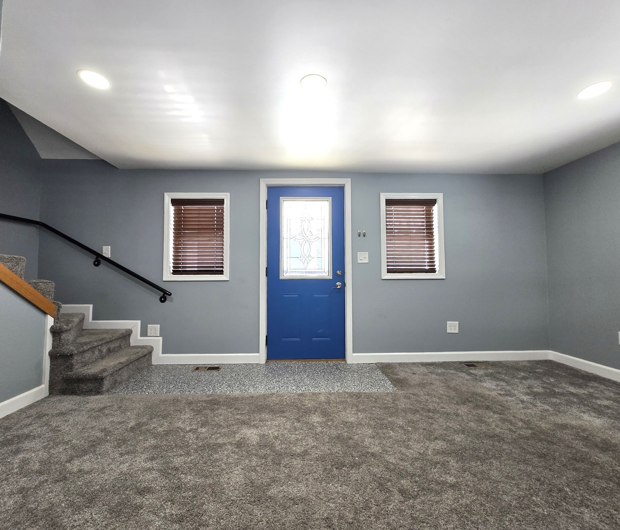 6N221 Virginia Road, Roselle, IL 60172