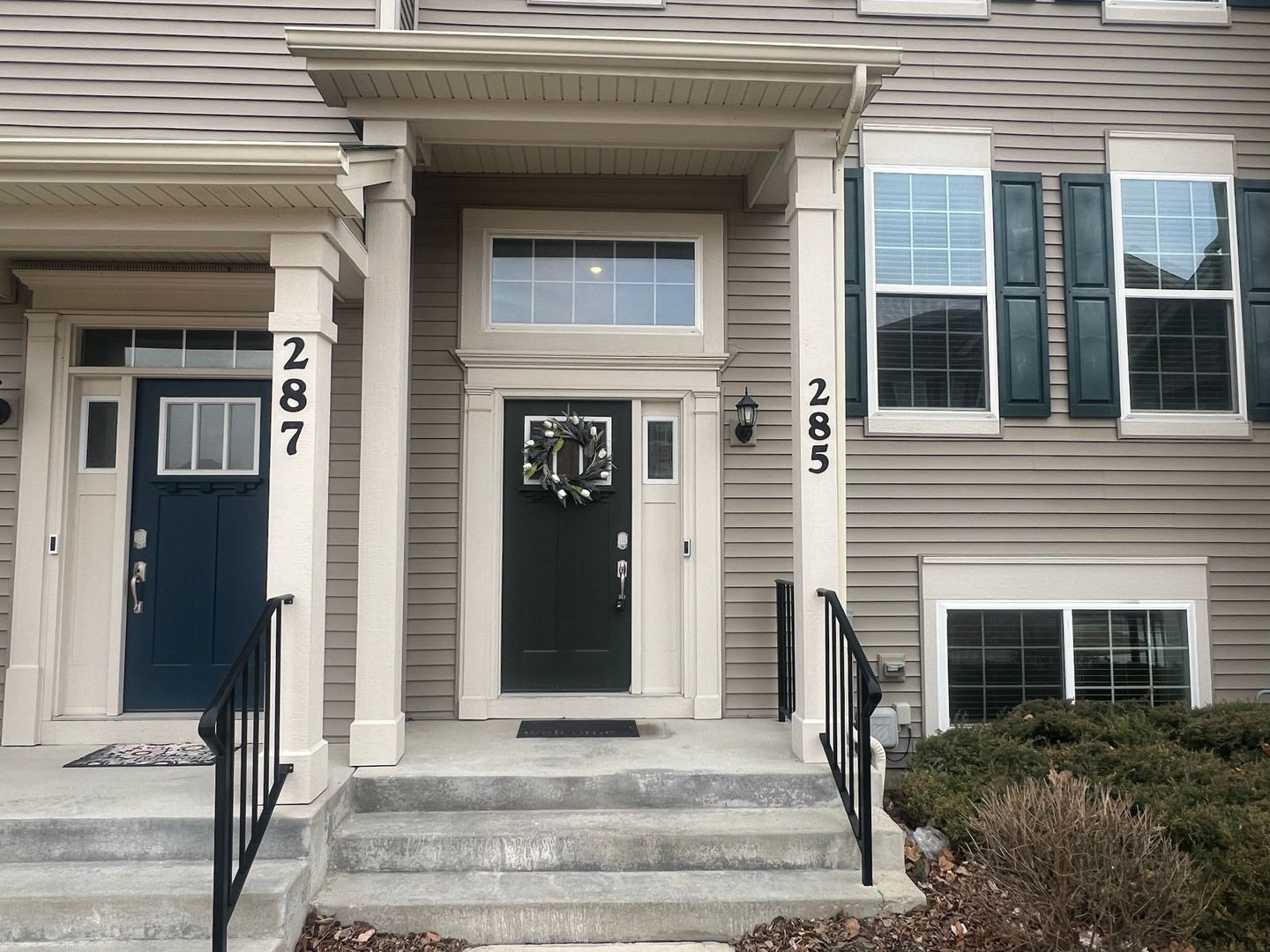 285 Lakeshore Drive, Oswego, IL 60543