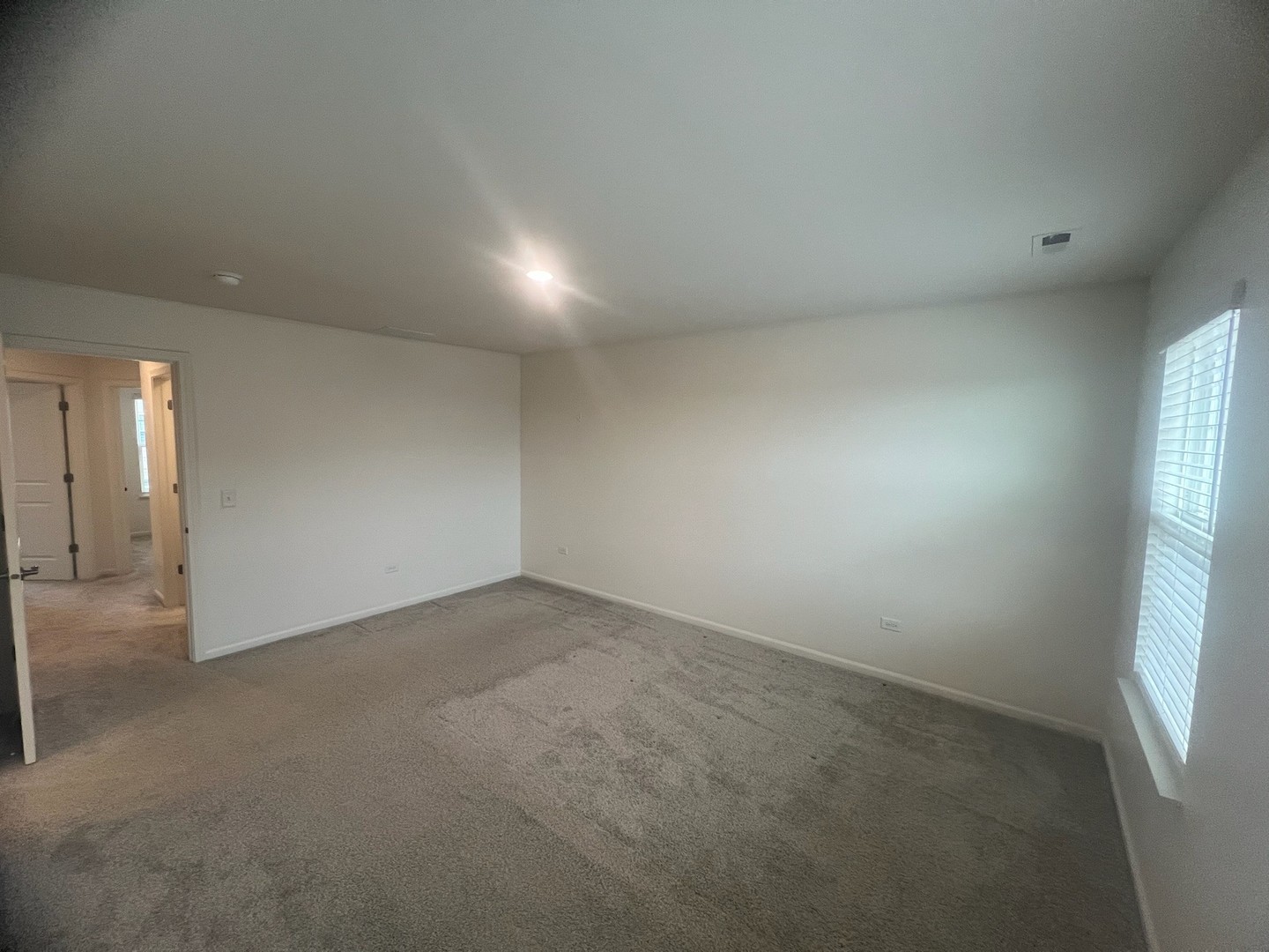 285 Lakeshore Drive, Oswego, IL 60543