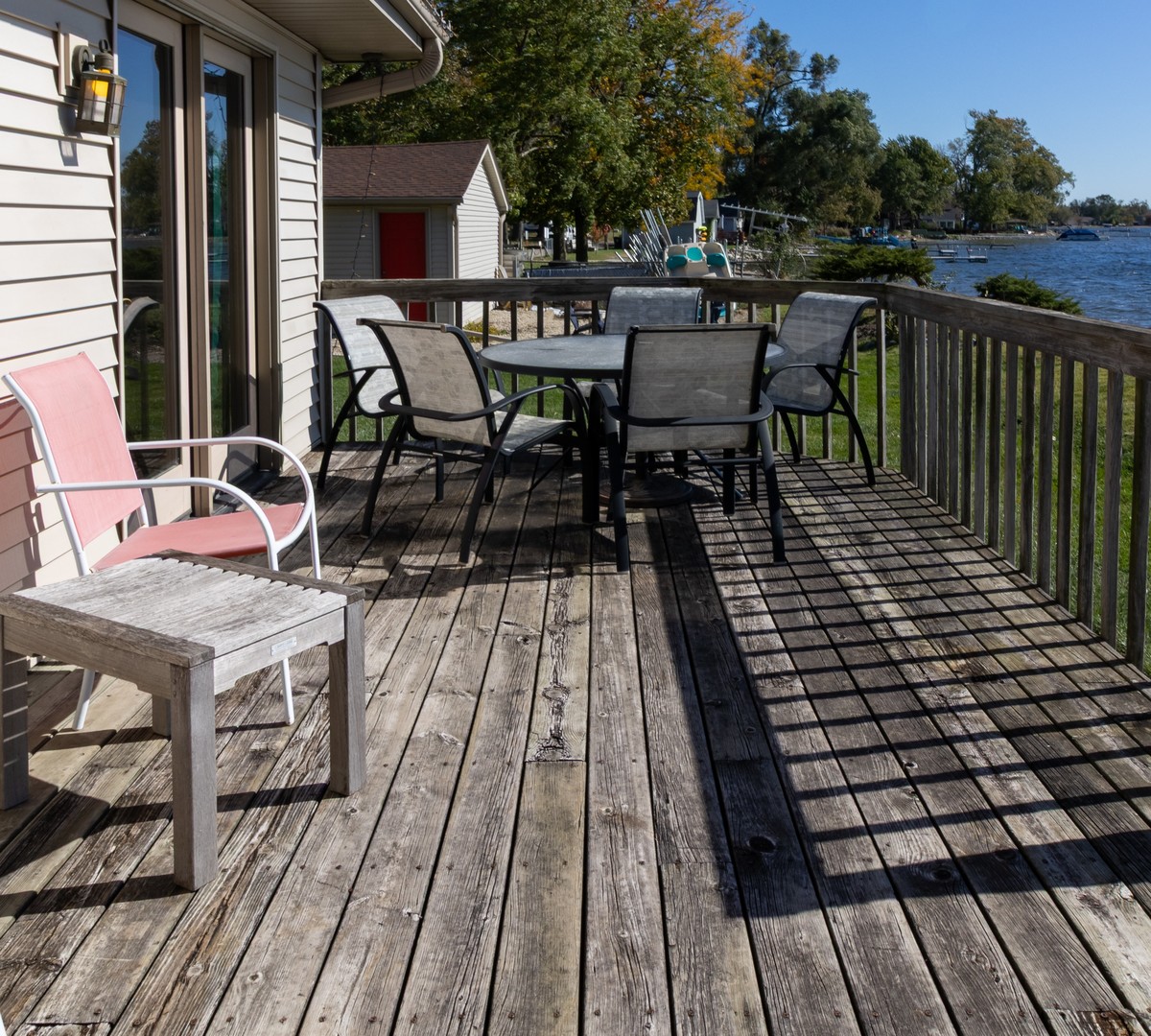 23231 W Lake Shore Drive, Antioch, IL 60002