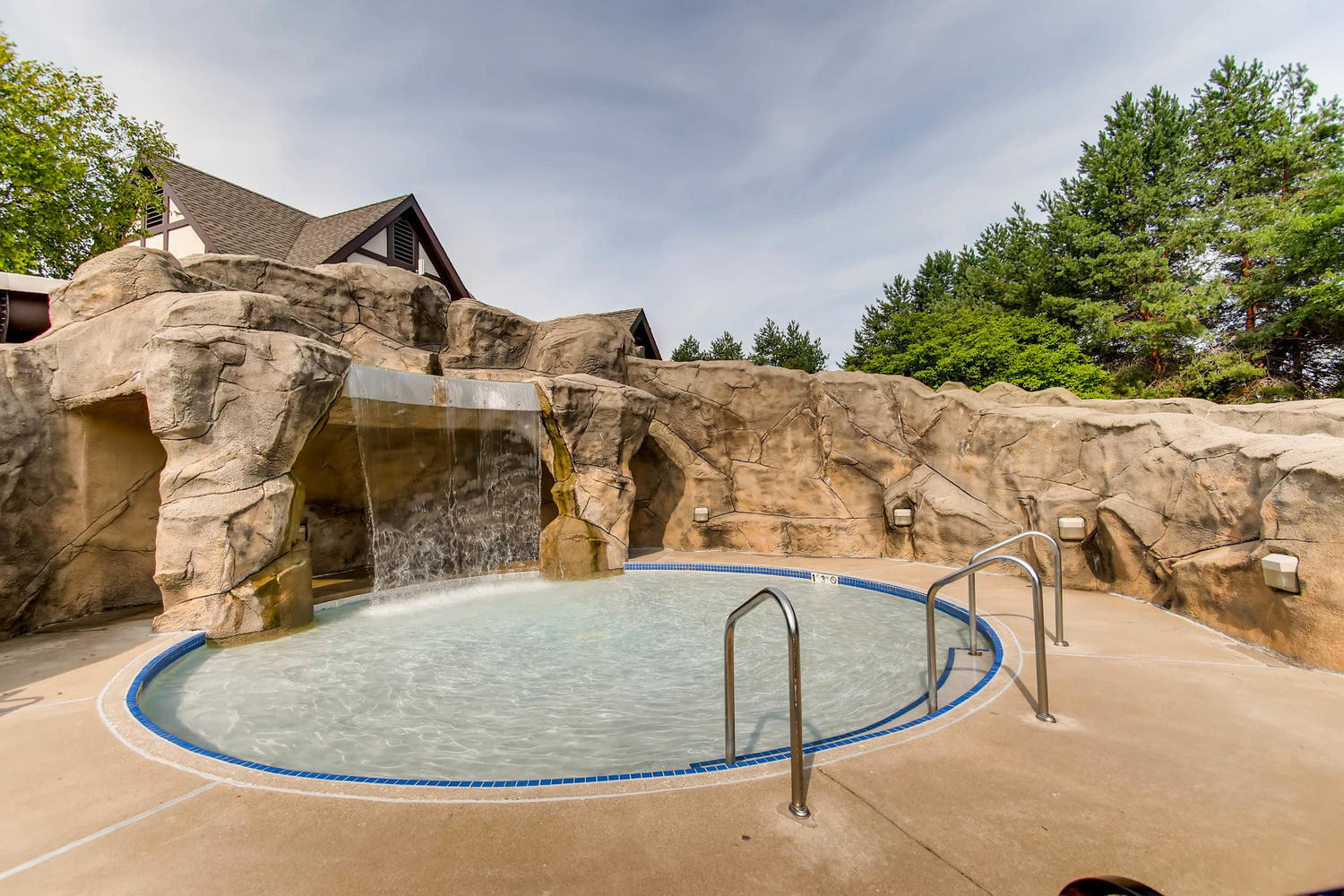 3712 Falkner Drive, Naperville, IL 60564