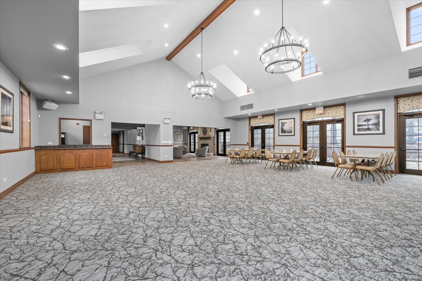 3712 Falkner Drive, Naperville, IL 60564