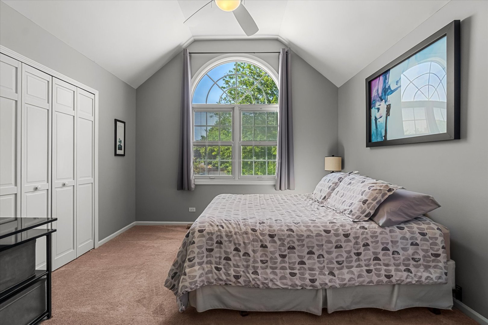 3712 Falkner Drive, Naperville, IL 60564