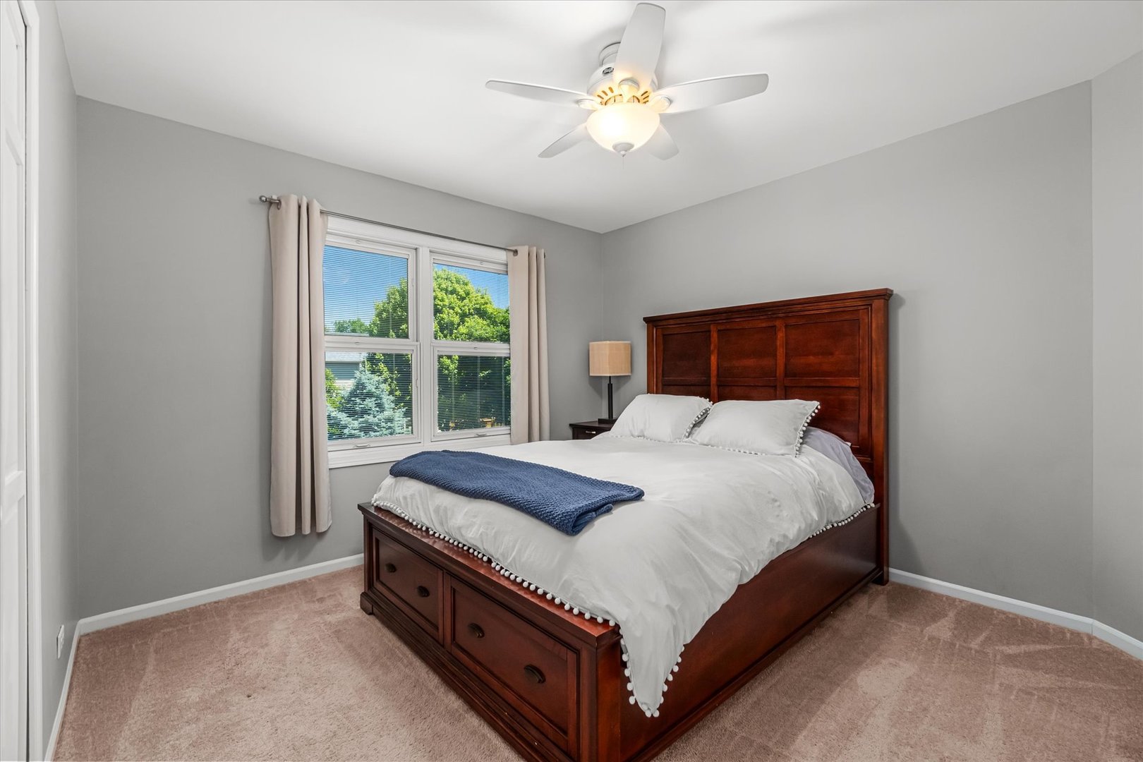 3712 Falkner Drive, Naperville, IL 60564