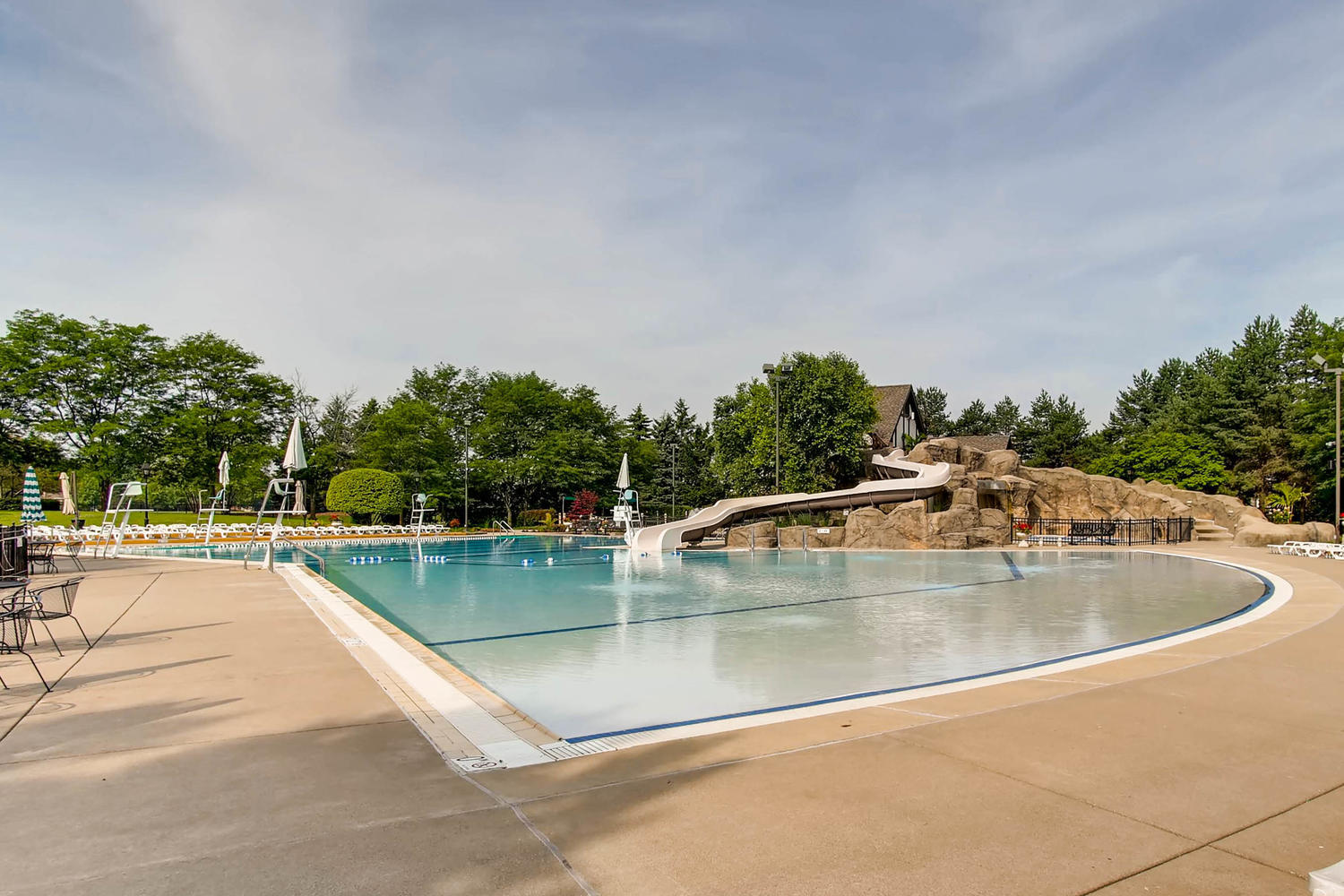 3712 Falkner Drive, Naperville, IL 60564