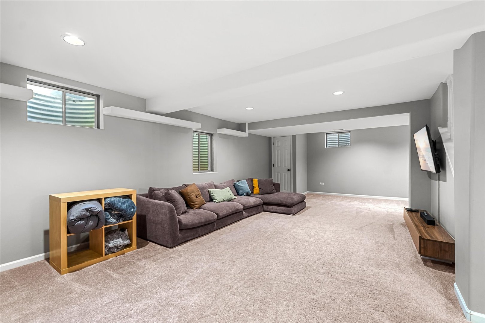 3712 Falkner Drive, Naperville, IL 60564