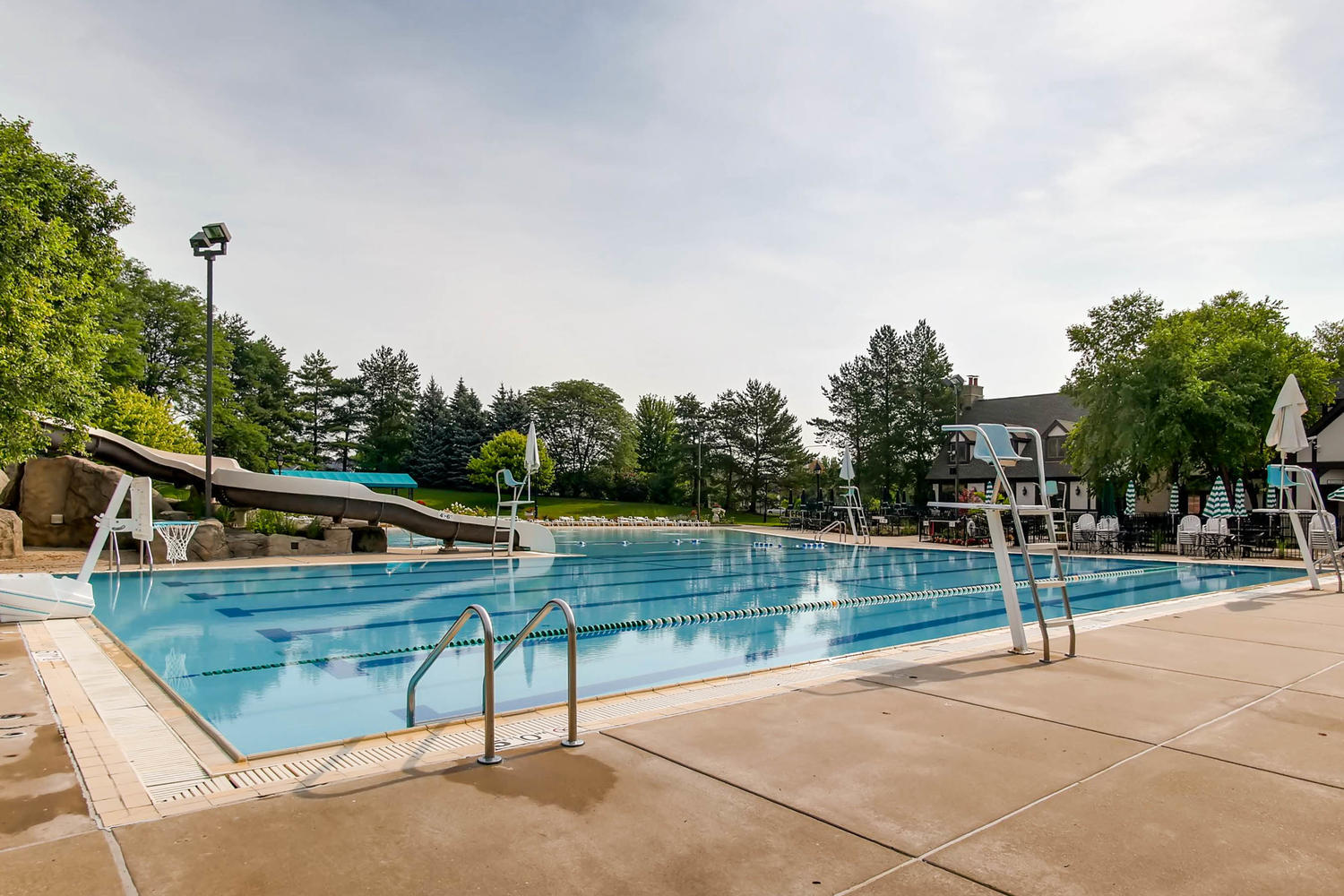 3712 Falkner Drive, Naperville, IL 60564