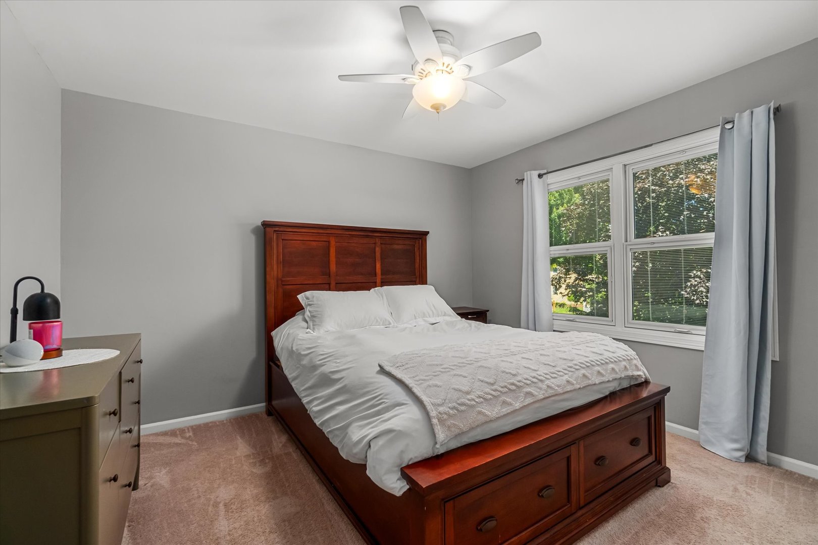 3712 Falkner Drive, Naperville, IL 60564