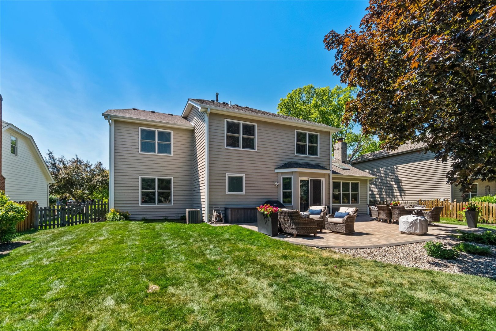 3712 Falkner Drive, Naperville, IL 60564