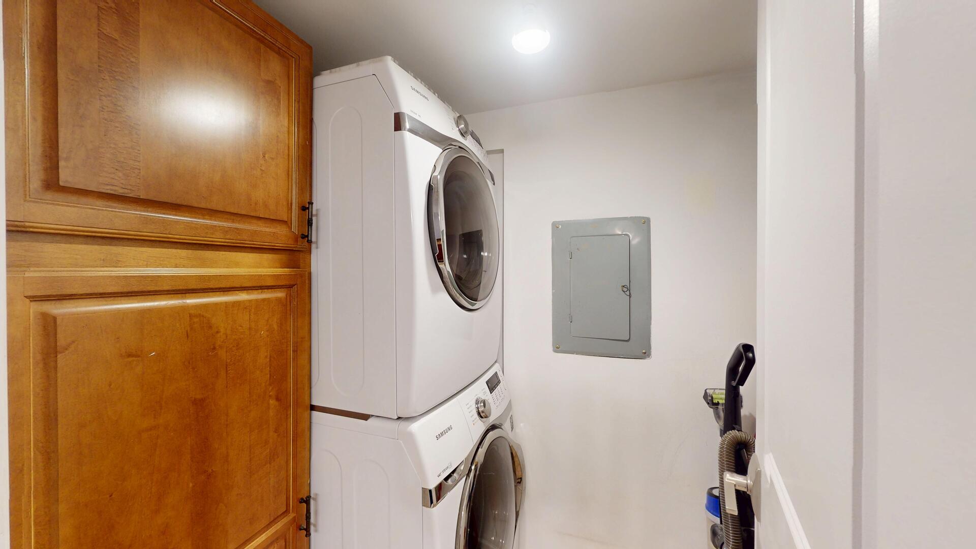 9560 Gross Point Road #404B, Skokie, IL 60076