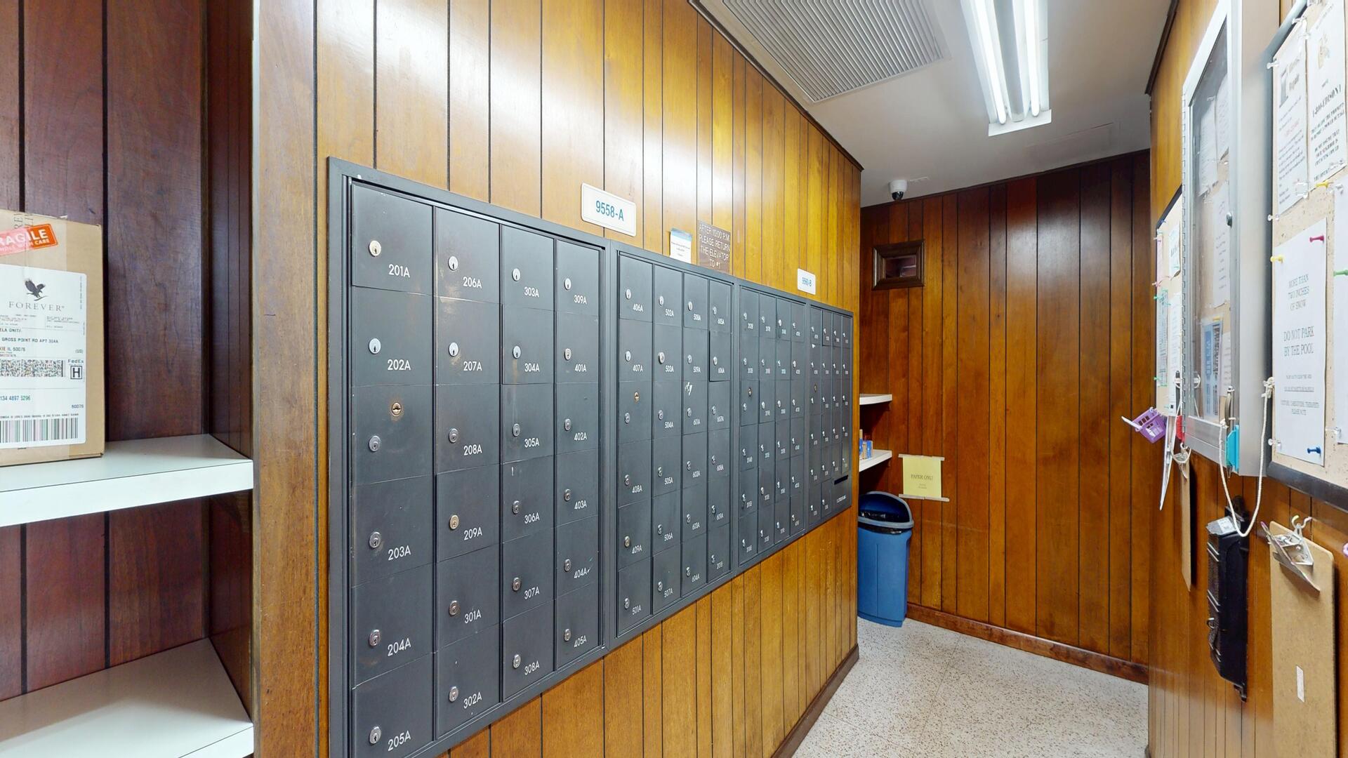 9560 Gross Point Road #404B, Skokie, IL 60076