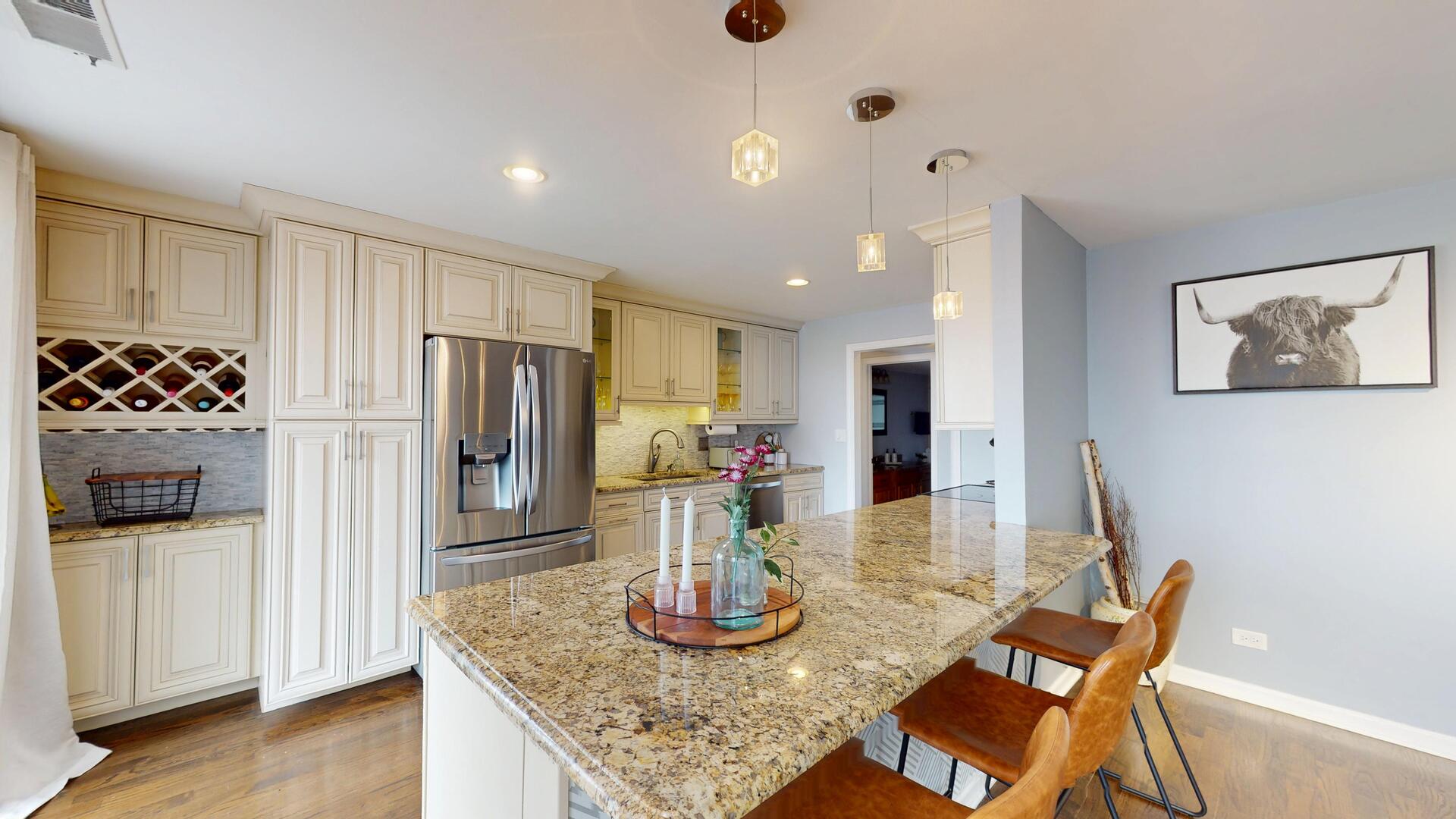 9560 Gross Point Road #404B, Skokie, IL 60076