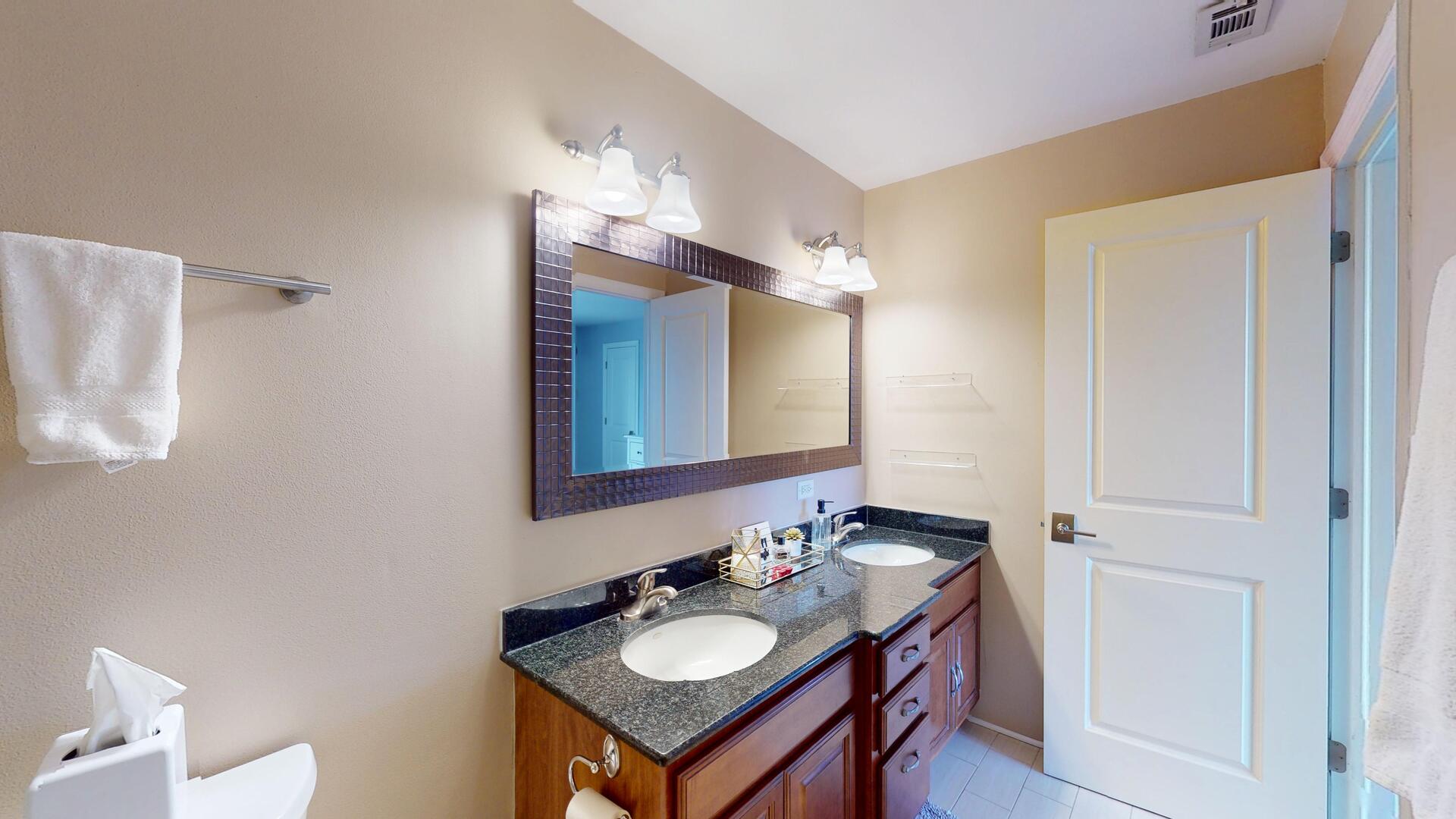 9560 Gross Point Road #404B, Skokie, IL 60076