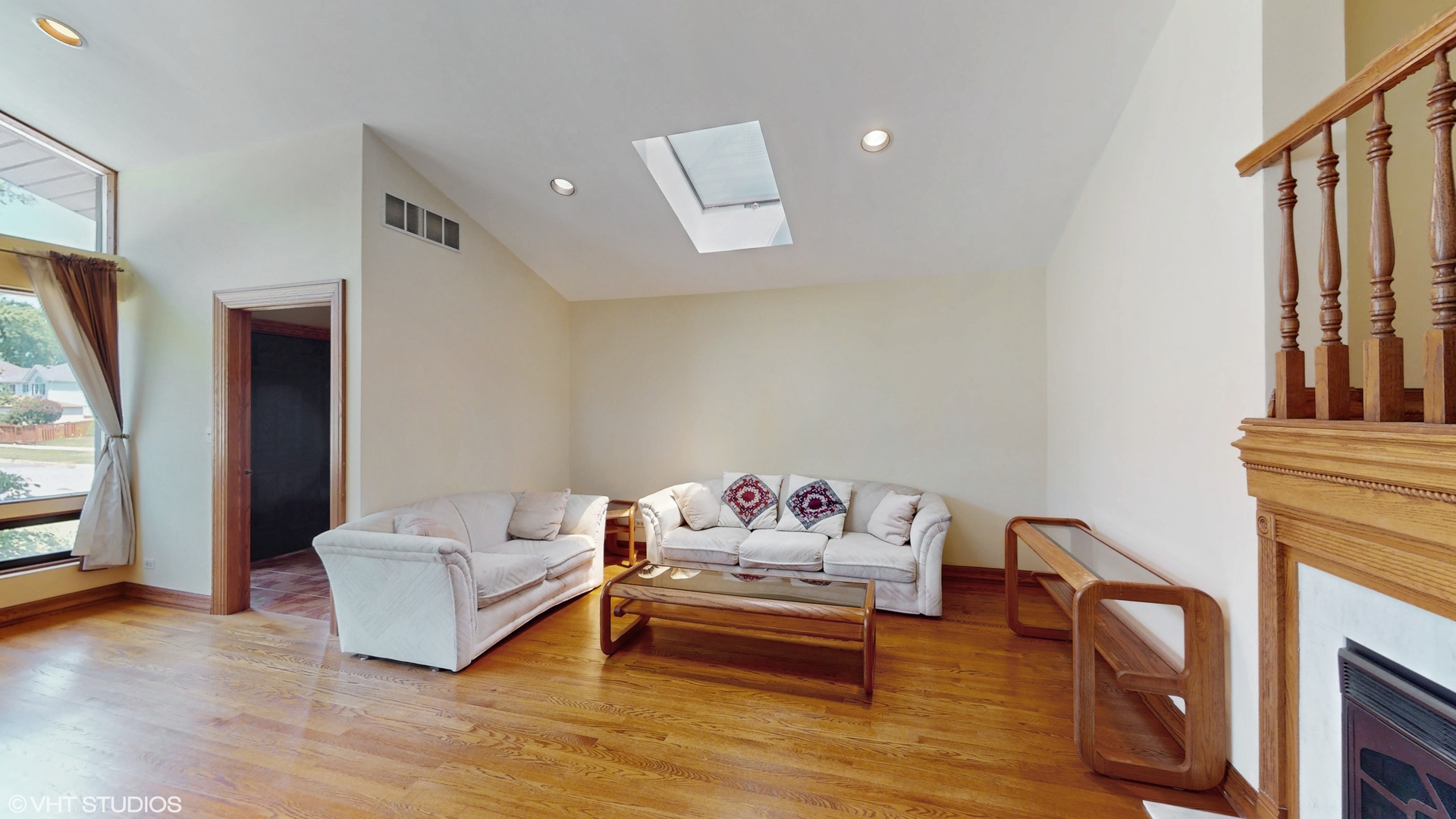 270 W Fremont Avenue, Elmhurst, IL 60126