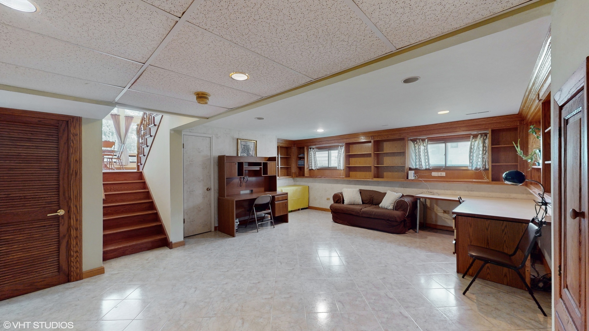 270 W Fremont Avenue, Elmhurst, IL 60126