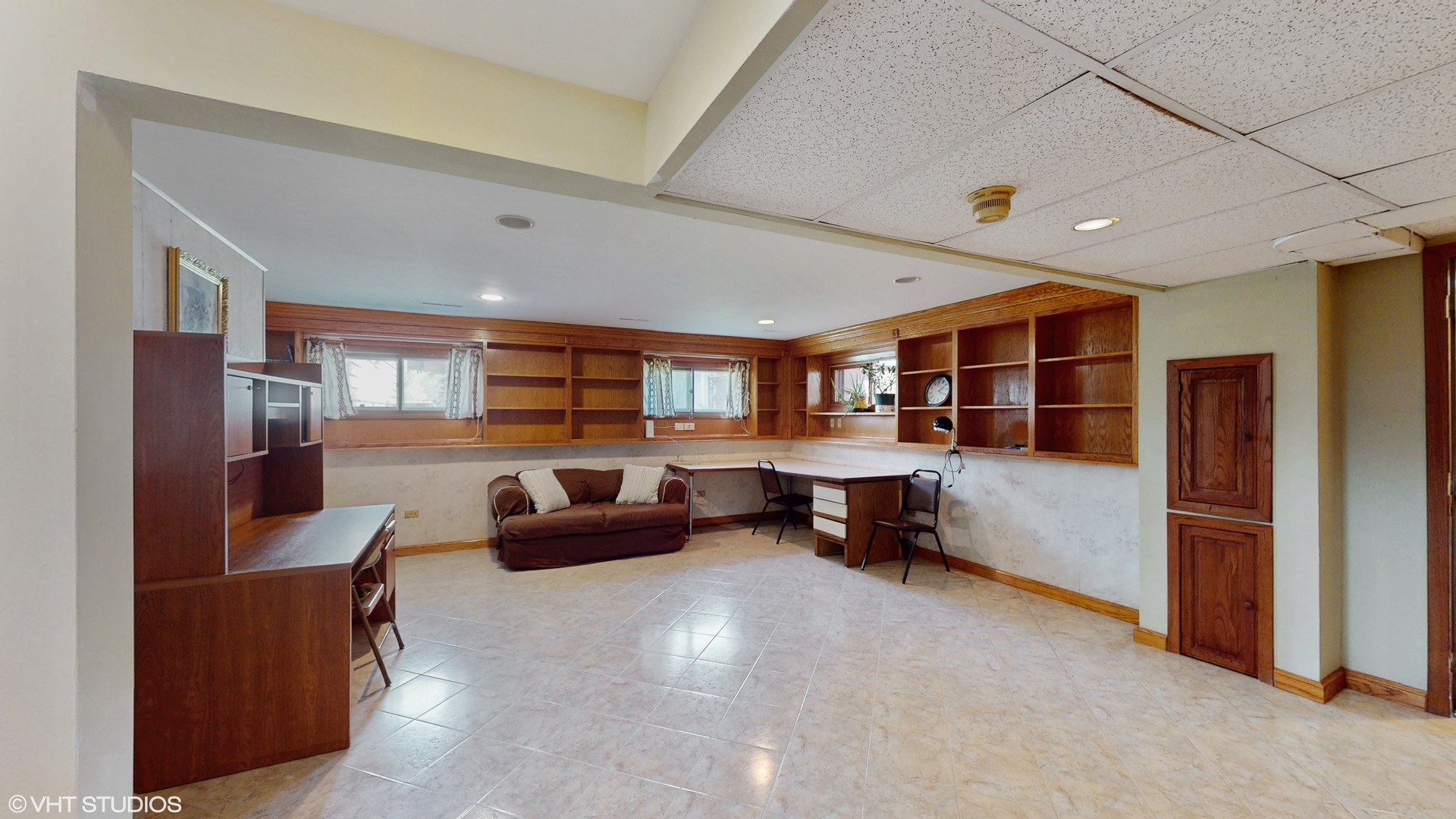 270 W Fremont Avenue, Elmhurst, IL 60126