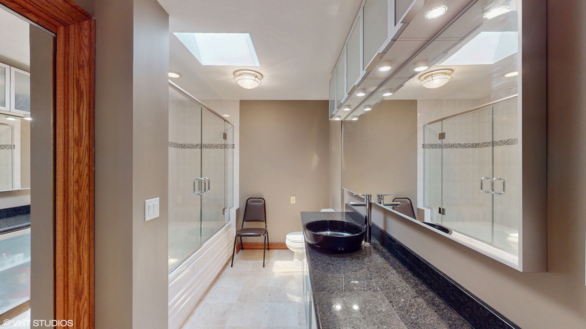 270 W Fremont Avenue, Elmhurst, IL 60126