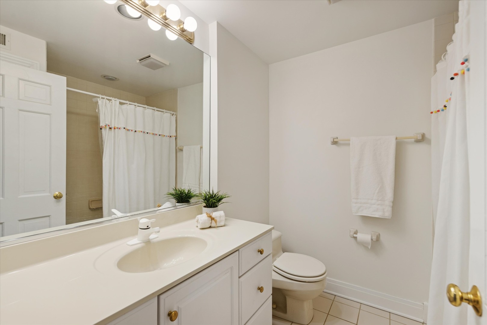 692 Chidester Street, Glen Ellyn, IL 60137