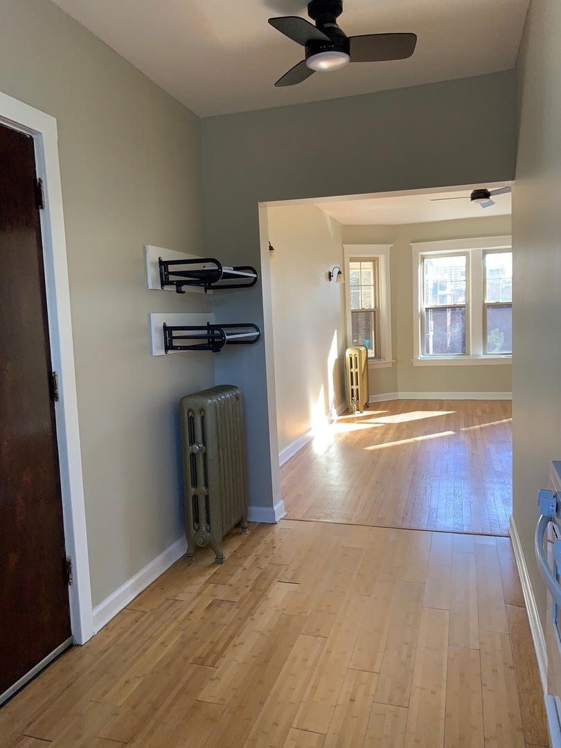 832.5 W Sunnyside Avenue #3E, Chicago, IL 60640