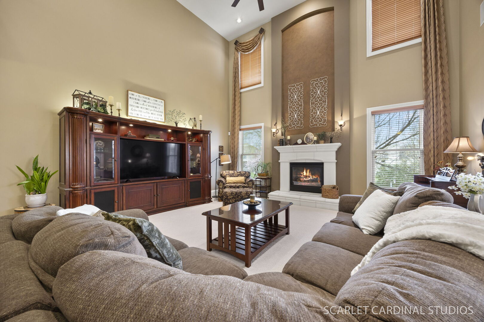 832 Deering Court, West Chicago, IL 60185