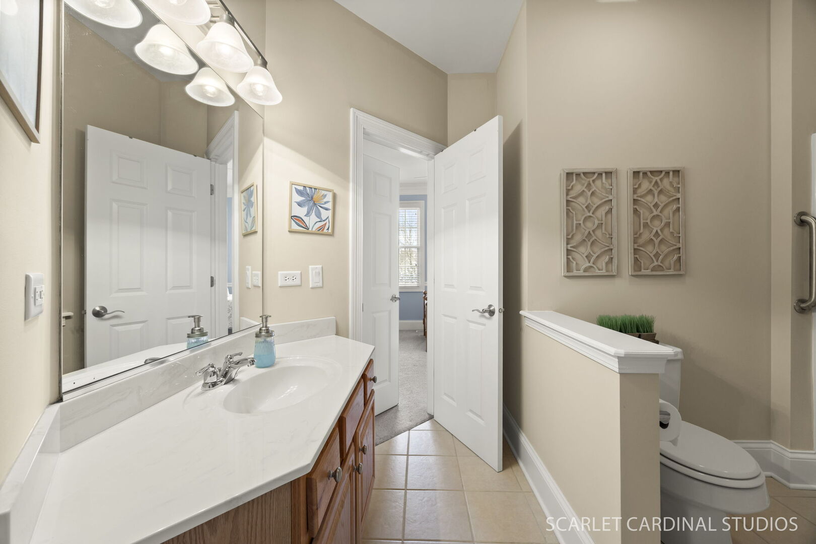 832 Deering Court, West Chicago, IL 60185